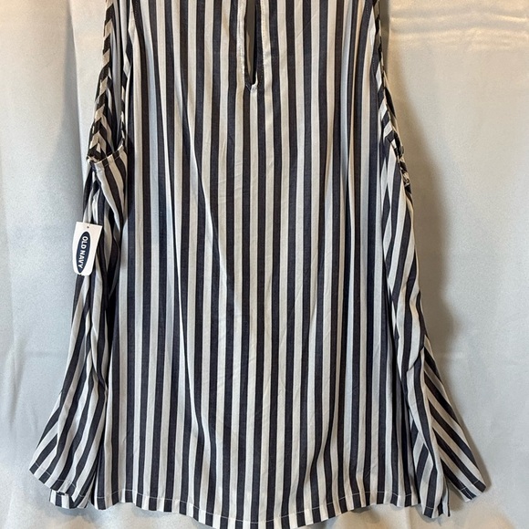 Black and White Striped Women's Top - Picture 2 of 14